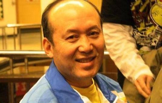 蔡明时隔30年与机器人"再续前缘"!松延动力登春晚小品 蔡明时隔30年与机器人"再续前缘"!松延动力登春晚小品