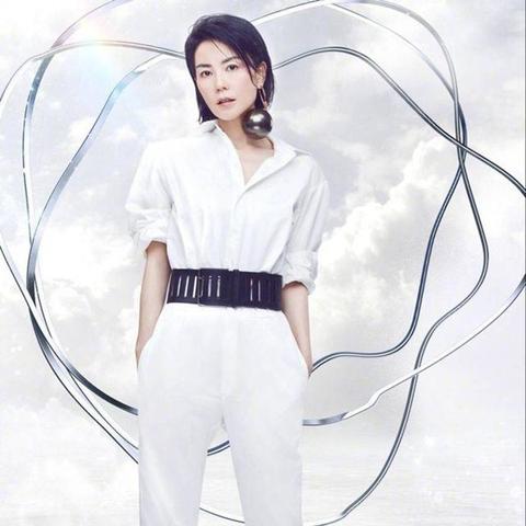 六登春晚！王菲耳环火了：官网火速改名为王菲同款