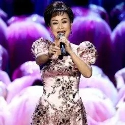 2026春晚传承名场面！王菲接棒李谷一