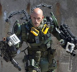 变形金刚男主突遭逮捕！街头斗殴1V2、警察拉不住