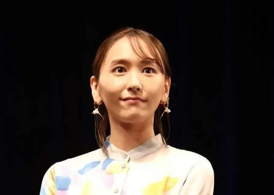 新垣结衣婚后隐退作品成绩不佳，丈夫首度揭秘二人真实状态