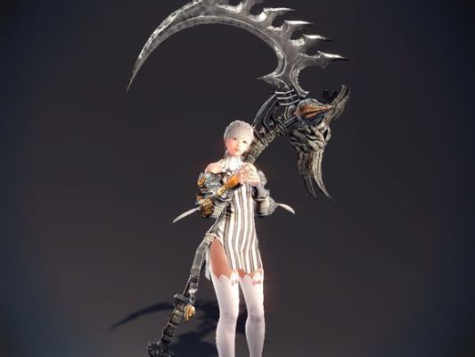 洛奇英雄传伊菲镰刀法杖怎么选？2025双形态输出手法与装备搭配全解析