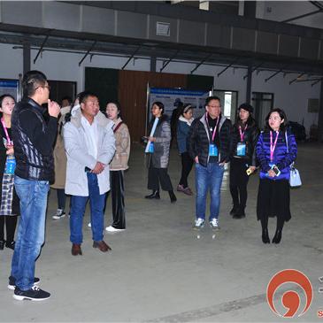 惊!全球事故频发的罗宾逊R44直升机在俄坠毁,机上3人无一生还 惊!全球事故频发的罗宾逊R44直升机在俄坠毁,机上3人无一生还