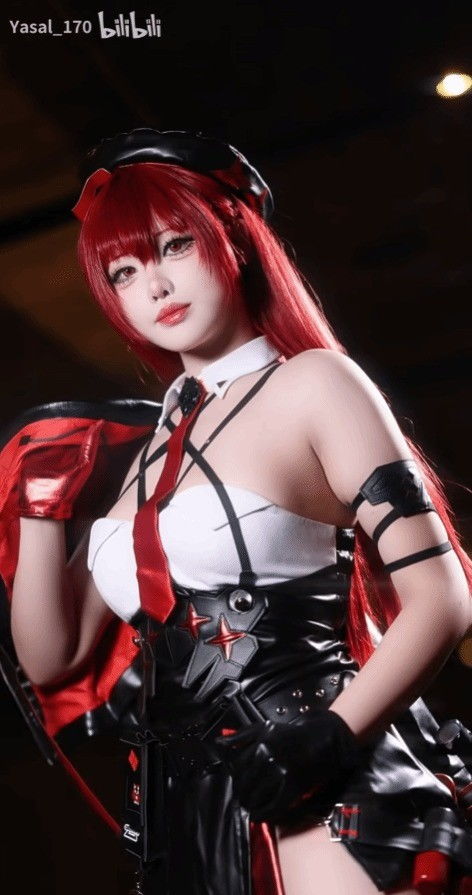 必看！韩援Yasal最新COS美照，这数值直接让人狠狠心动