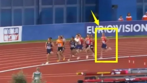 1500米冠军因不当庆祝动作被取消头衔，究竟咋回事？