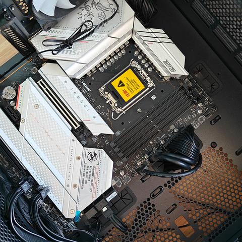 硬盘女终极拷问,你的4TB硬盘里到底存了什么?2025存储架构革命 硬盘女终极拷问,你的4TB硬盘里到底存了什么?2025存储架构革命