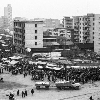 LOL S8赛季套装绝版真相，2025年黑市估值与隐藏获取渠道全解析