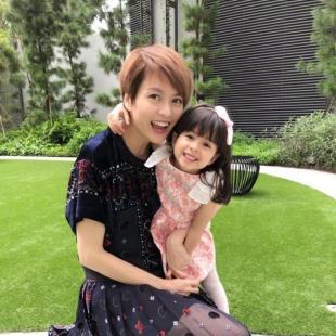 惊!50岁鬼后李心洁冻龄如少女,网友直呼状态好到爆 惊!50岁鬼后李心洁冻龄如少女,网友直呼状态好到爆