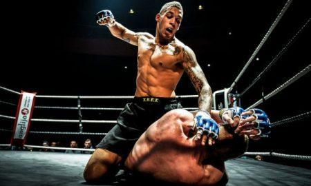 MMA对战前两名网红撩衣示众,现场气氛瞬间被点燃! MMA对战前两名网红撩衣示众,现场气氛瞬间被点燃!