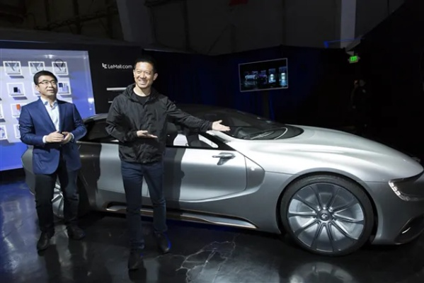 小米高级顾问揭秘小米超跑实拍，实车颜值爆表，远超大众想象