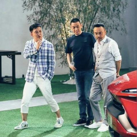 雷军官宣,小米YU7购车无需久等,最快2小时即可提车! 雷军官宣,小米YU7购车无需久等,最快2小时即可提车!