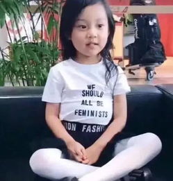 贾乃亮带甜馨逛街被偶遇，明星单亲爸爸育儿的5个实战技巧（2026最新）