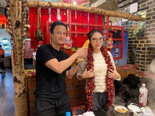 徐冬冬尹子维哈尔滨家宴 烟火气温情十足