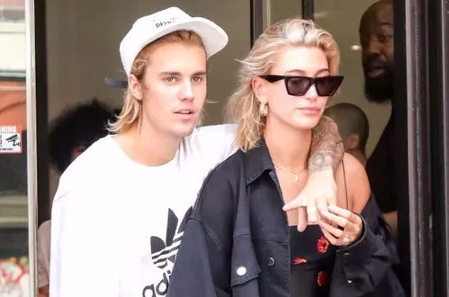 贾斯汀·比伯32岁生日 与老婆海莉甜蜜庆生