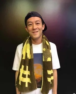 惊!昔日型男陈冠希胡子拉碴,竟这般沧桑为9岁女儿庆生 惊!昔日型男陈冠希胡子拉碴,竟这般沧桑为9岁女儿庆生