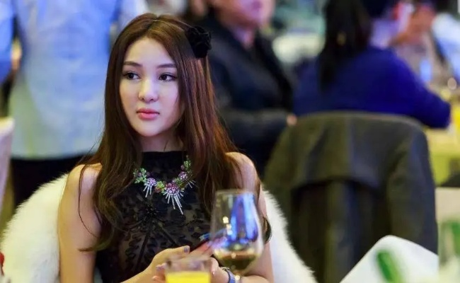 郭美美版小苹果被封杀内幕,2026年内容创作者必知的3条红线 郭美美版小苹果被封杀内幕,2026年内容创作者必知的3条红线