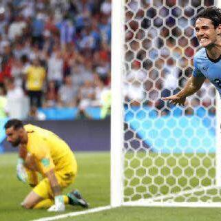 足球皇帝后防稳如泰山，决胜千里之姿尽显赛场王者风范！