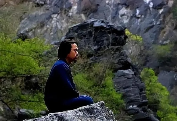 2026终南山隐居白皮书，男子隐居成本、地点、生存技能全拆解