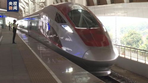 高铁蛇形走位真相，2026最新数据曝光，90%乘客都理解错了