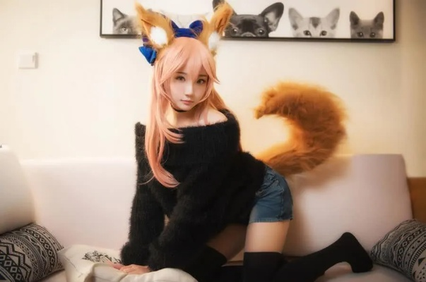 告别单调！狐耳透视黑丝COS服震撼发售，独特魅力不容错过