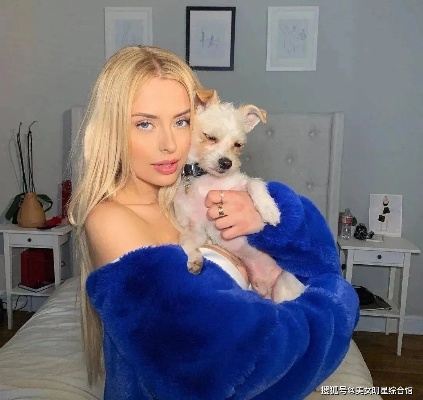 英国女星竟劝18岁亲女儿跳火坑，加入OnlyFans引争议！