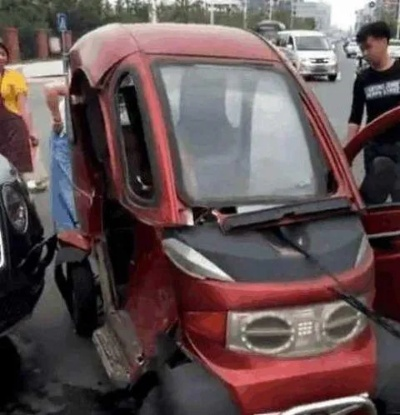 保险公司拒赔老年代步车事故 80岁车主遇属性争议 保险公司拒赔老年代步车事故 80岁车主遇属性争议