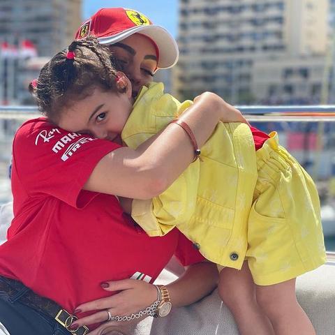 惊!金·卡戴珊爆料曾与C罗交往,盛赞他是完美男人典范 惊!金·卡戴珊爆料曾与C罗交往,盛赞他是完美男人典范