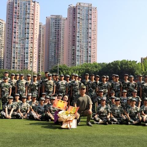 盛世传奇官网隐藏机制揭秘，2026开服30天打金百万的绝密路线图