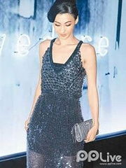 二十年前张柏芝美照流出，其时尚穿搭风格至今仍成热议焦点