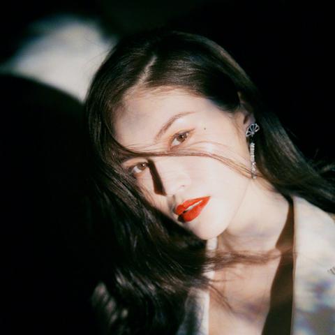 超模何穗分享产后身材变化,吃一顿肉竟胖3斤,普通人咋办? 超模何穗分享产后身材变化,吃一顿肉竟胖3斤,普通人咋办?