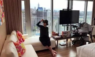 别轻易模仿！辣妈学Ella真空腹，肚子竟练出洞了