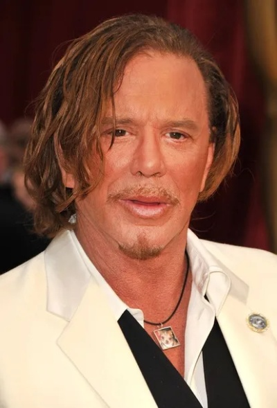 钢铁侠演员米基·洛克因欠租被逐，曾毅然拒绝10万美元捐助