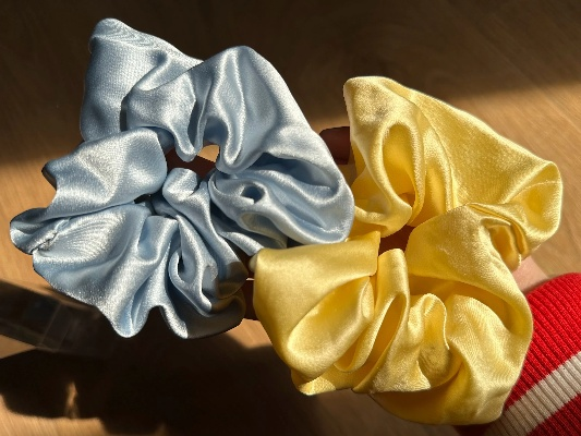 原本80元一个的发圈竟炒到999元，店员称其非常耐用