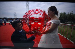 惊！吴彦祖送外卖邂逅婚礼，现场为新人送上真挚祝福！