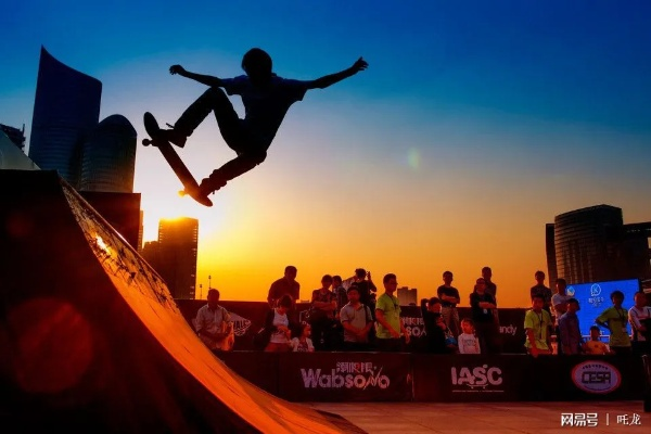 2026劲爆滑板类型终极解码,7种极限玩法匹配指南与避坑全攻略 2026劲爆滑板类型终极解码,7种极限玩法匹配指南与避坑全攻略