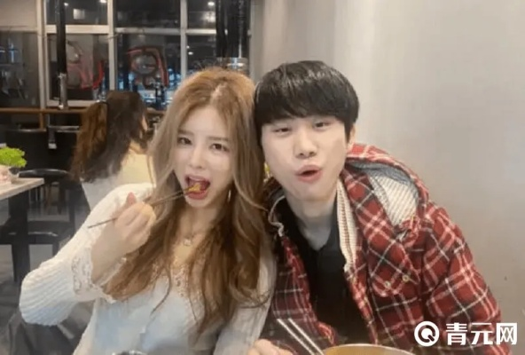 Doinb老婆糖小幽近照曝光，颜值实力碾压Rookie伴侣，网友直呼羡慕！