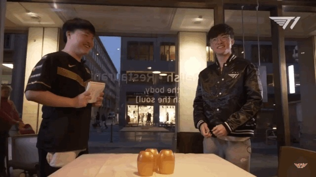 速来围观!Uzi、Faker、The Shy等高仿大神同屏直播齐聚啦 速来围观!Uzi、Faker、The Shy等高仿大神同屏直播齐聚啦