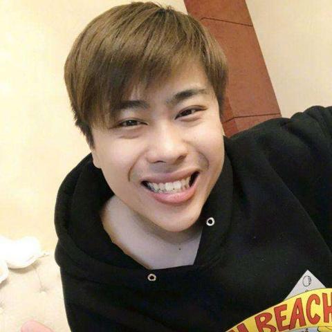 S3皇族vs SKT终极复盘，尘封战术真相与Uzi carry极限解析