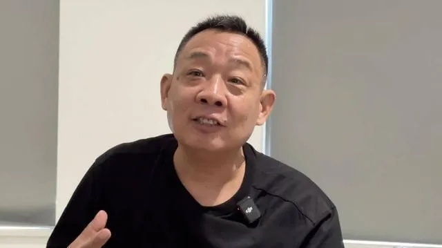 知名企业家质疑胖东来40亿资产分配,直言存在重大隐患 知名企业家质疑胖东来40亿资产分配,直言存在重大隐患
