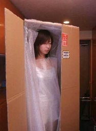 说像硅胶娃娃算夸吗？这份囧图给出答案