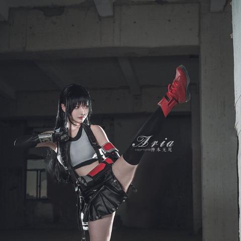 “抖音第一蒂法”不演蒂法了 COS曾主任竟也这么像！