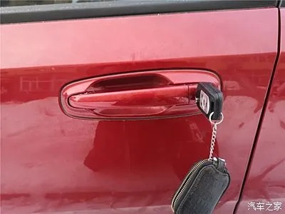 红色沙漠钥匙系统引不满，撞门自动消耗不敢乱走