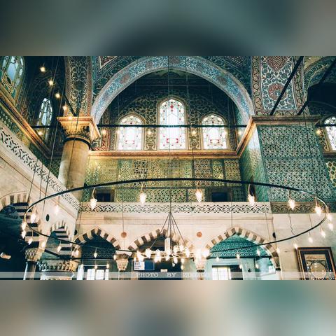 土耳其女星直言光腿穿短裙丑,你是否和她想法一致? 土耳其女星直言光腿穿短裙丑,你是否和她想法一致?