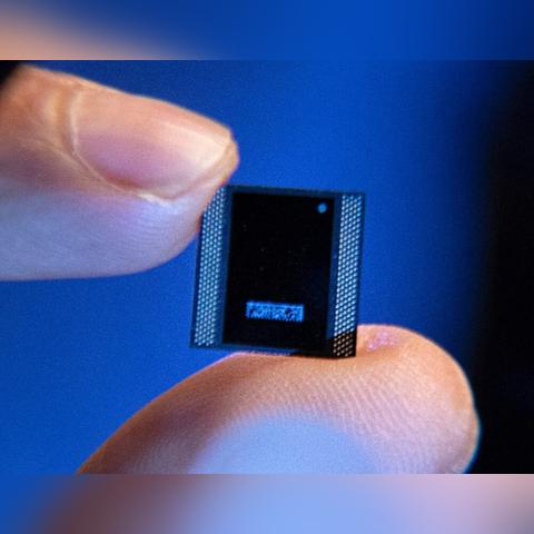 新一代插槽或支持4代CPU，英特尔这是想通了？