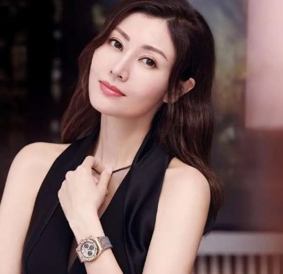 李嘉欣复出类型大起底，2026年三部大戏与亿元代言内幕