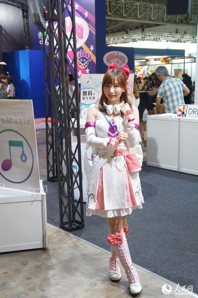 东京电玩展美女主持宣布结婚 因病决定摘除子宫 自曝本就不打算生育