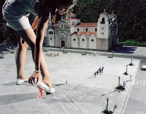 女巨人游乐场新片来袭!带派大脚怼脸视角超震撼体验 女巨人游乐场新片来袭!带派大脚怼脸视角超震撼体验