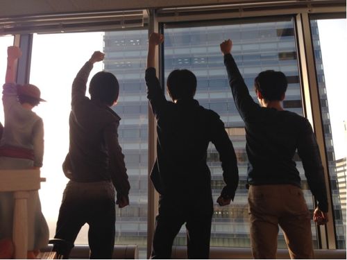 包嘎日迪携 G123 从东京工地逆袭纳斯达克，下一场仗怎么打？