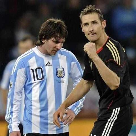 实况Online双增能史诗福利！传奇球星罗伯托·巴乔即将返场回归