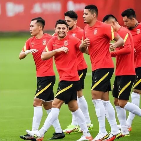 行李超重费太贵？2026年最新实测，这样穿能省800元逾重费